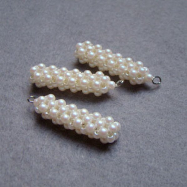 画像1: 3mm pearl woven drop charm (1)