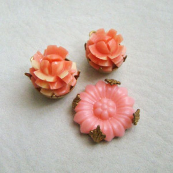 画像5: Coral Pink celluloid rose cabochon (5)