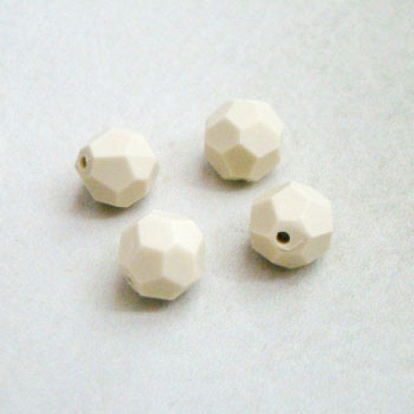 画像1: 2pcs "Off White" 12mm faceted beads (1)