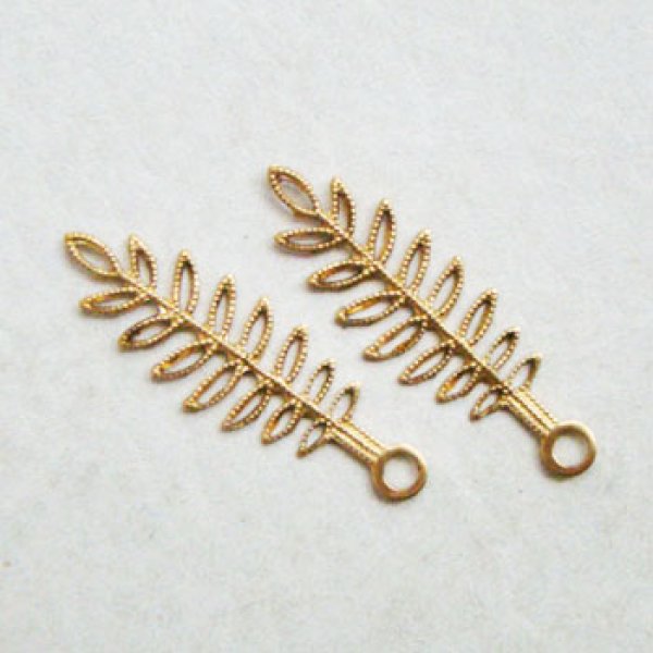 画像2: 31.5x10 leaf filigree charm (2)