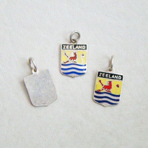 画像1: "ZEELAND" Shield enameled charm (1)