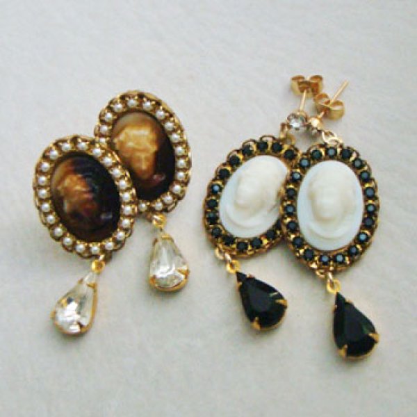 画像1: Cameo/Rhinestone pierce set (1)