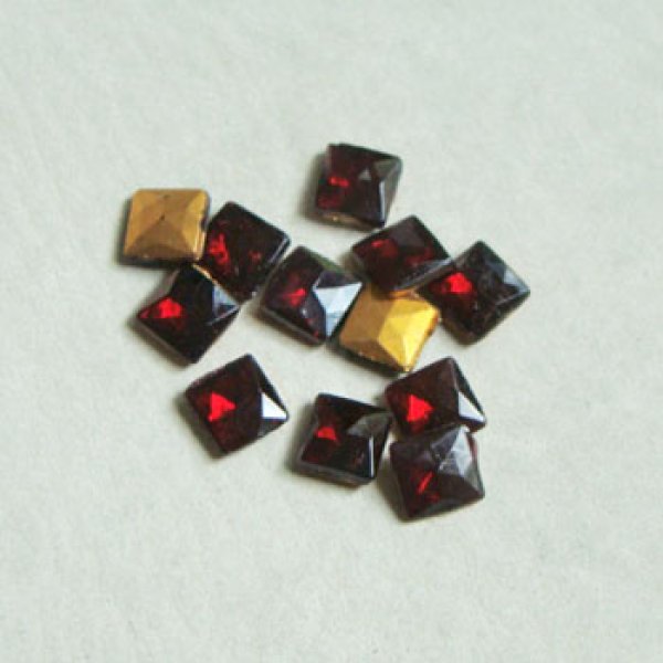 画像1: 4pcs 6mm square "Garnet" (1)