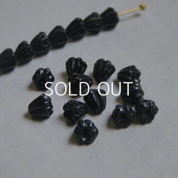 画像1: 4pcs 5.5mm Black tiny flower beads (1)