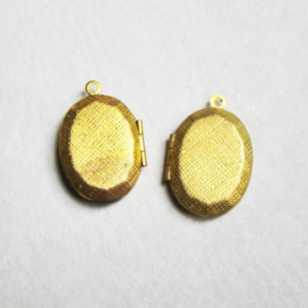 画像1: 21x16 oval textured locket (1)