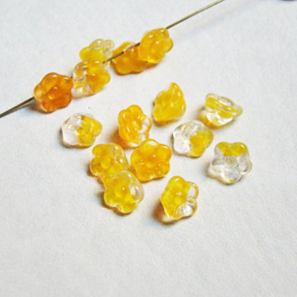 画像1: 2pcs 7mm "Yellow/Orange" givre flower beads (1)