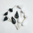 画像4: 7~8mm glass flower pin "Black" (4)