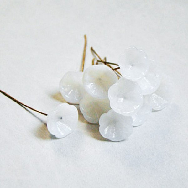 画像1: 9~10mm cup flower pin "White" (1)