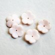 画像4: 2pcs flat flower beads "Pale Pink" (4)