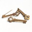 画像1: 44x13.5 ornate Key brooch finding (1)