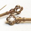 画像2: 44x13.5 ornate Key brooch finding (2)