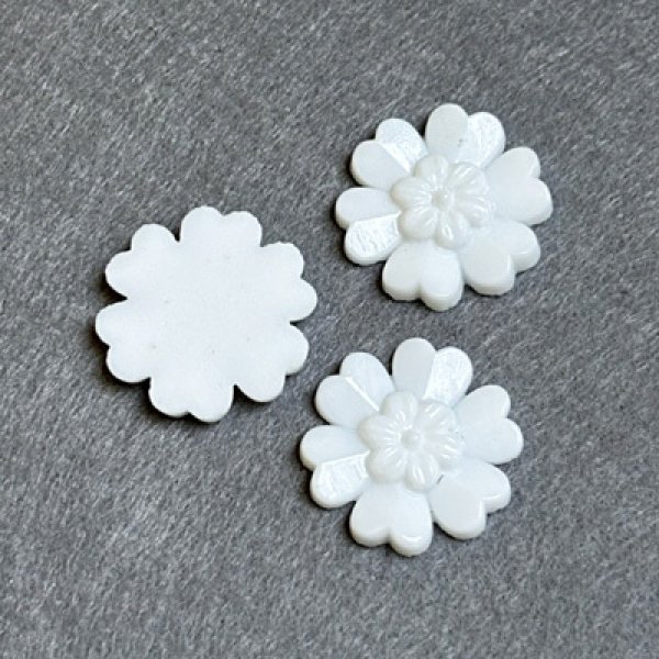 画像1: 21.5mm White flower cabochon (1)
