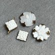 画像4: 20.5mm White Opal flower cabochon (4)