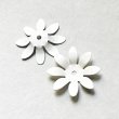 画像1: 27mm White 8-petal enameled flower (1)