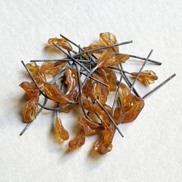 画像3: 9x5 Amber frill leaf pin (3)