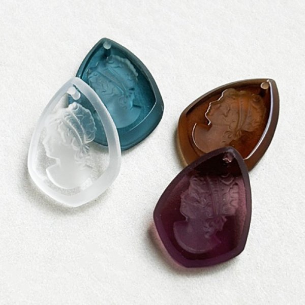 画像2: 22x16 shield intaglio pendant "Smoked Topaz" (2)