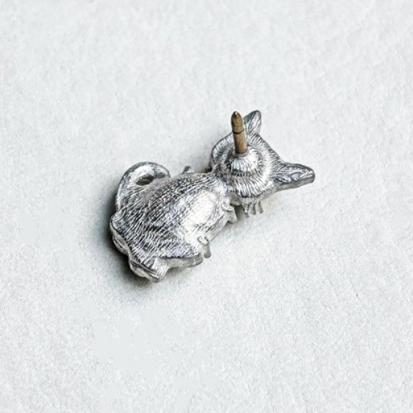 画像2: cast metal Cat pin finding (2)