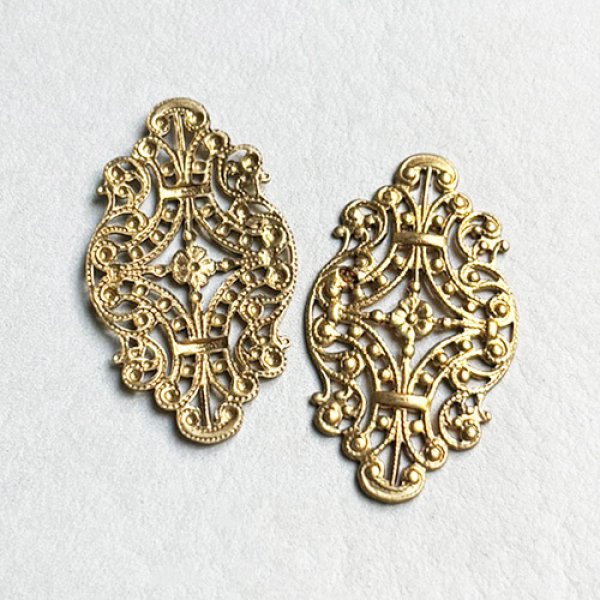 画像1: 33x19 floral filigree stamping (1)