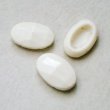 画像1: 23x15 OV  Ivory facted 2-hole beads (1)